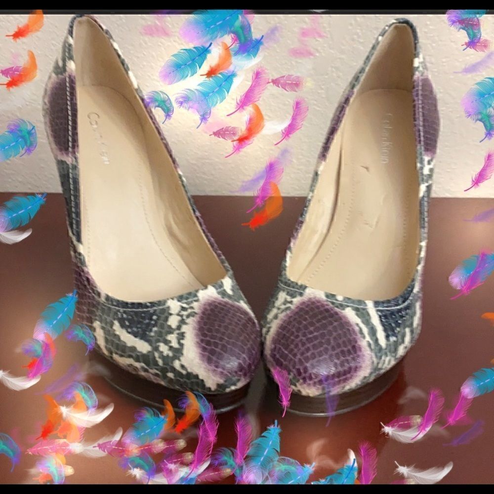 🎁👠Calvin Klein “Kendall” Round Toe Faux Snake Skin🎁🎄👠